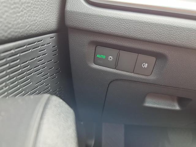 Skoda Octavia Combi 1.5 TSI 150PS m-HEV DSG Selection AHK Klimaautomatik ACC PDC v+h R&uuml;ckf.Kamera Sitzheizung TWA Apple CarPlay Android Auto 16"LM 