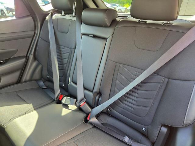 Hyundai TUCSON Trend 1.6 T-GDI 288PS Automatik PHEV Krell-Sound Teill-Leder elektr. Heckklappe ACC Klimaautomatik Sitzheizung Lenkrandheizung Navi PDC v+h R&uuml;ckf.Kamera Apple CarPlay + Android Auto 2xKeyless 19-LM vollelektr. Reichweite 68KM 