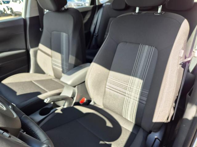 Hyundai i20 1.0 T-GDI 90PS 5-t&uuml;rig Sitzheizung Lenkradheizung R&uuml;ckf.Kamera PDC Klima Apple CarPlay Android Auto Tempomat Touchscreen 