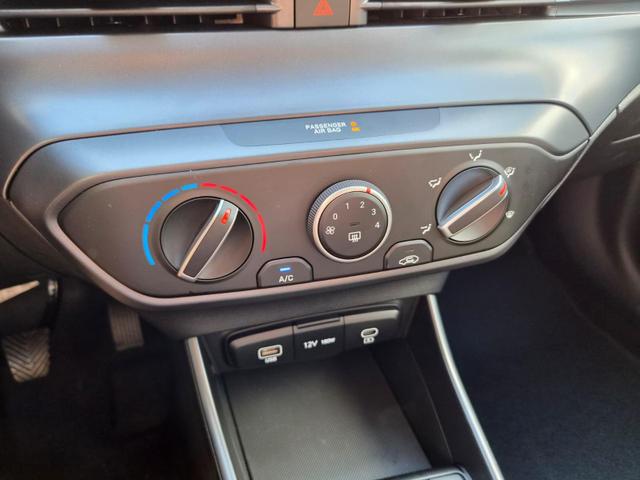 Hyundai i20 1.0 T-GDI 90PS 5-t&uuml;rig Sitzheizung Lenkradheizung R&uuml;ckf.Kamera PDC Klima Apple CarPlay Android Auto Tempomat Touchscreen 