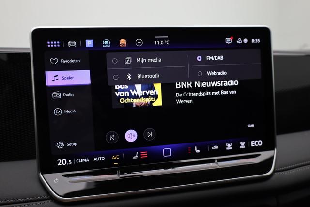 Volkswagen Tiguan Life 1,5 l eHybrid OPF 204PS DSG elekt.AHK Design Paket Matrix-Scheinw. elektr. Heckklappe Sitzheizung Lenkradheizung Frontscheibe beheizb. R&uuml;ckf.Kamera Klimaautomatik VW-Radio Bluetooth wireless Apple CarPlay + Android Auto PDC v+h ACC 2xKeyless 