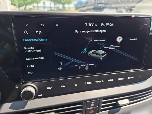 Hyundai BAYON Trend 1.0 T-GDI 90PS Automatik Klimaautomatik R&uuml;ckf.Kamera Parksensoren Sitzheizung Lenkradheizung Bluetooth Touchscreen Tempomat Apple CarPlay + Android Auto 16"LM 
