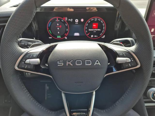 Skoda Kodiaq Sportline 1.5 TSI 204PS PHEV DSG schwenkb. AHK elektr. PanoDach HUD Alcantara PDC v+h 360&deg;Kamera CANTON Sound Klimaautomatik Sitzheizung Lenkradheizung Navi Apple CarPlay Android Auto 2xKeyless 19"LM vollelektr. Reichweite 116KM 