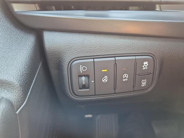 Hyundai i20 1.0 T-GDI 90PS Trend Automatik 5-t&uuml;rig Klimaautomatik Sitzheizung Lenkradheizung Navi R&uuml;ckf.Kamera PDC Apple CarPlay Android Auto Tempomat Touchscreen 16"LM 