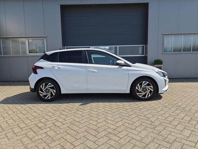 Hyundai i20 1.0 T-GDI 90PS Trend Automatik 5-t&uuml;rig Klimaautomatik Sitzheizung Lenkradheizung Navi R&uuml;ckf.Kamera PDC Apple CarPlay Android Auto Tempomat Touchscreen 16"LM 