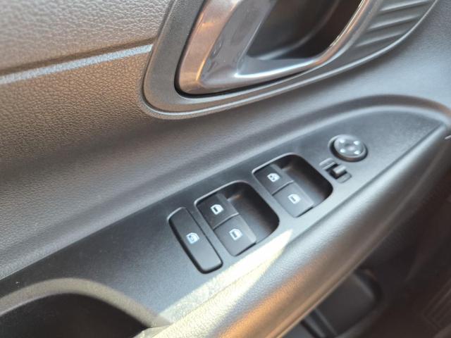 Hyundai i20 1.0 T-GDI 90PS Trend Automatik 5-t&uuml;rig Klimaautomatik Sitzheizung Lenkradheizung Navi R&uuml;ckf.Kamera PDC Apple CarPlay Android Auto Tempomat Touchscreen 16"LM 