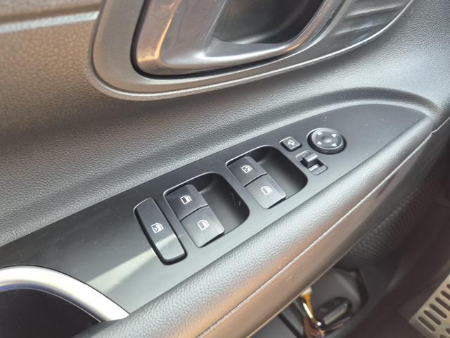 Hyundai BAYON Trend 1.0 T-GDI 90PS Automatik Klimaautomatik R&uuml;ckf.Kamera Parksensoren Sitzheizung Lenkradheizung Bluetooth Touchscreen Tempomat Apple CarPlay + Android Auto 16"LM 