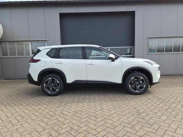 Nissan X-Trail Acenta 1.5 MHEV 163PS Automatik Sitzheizung v+h Lenkradheizung Frontscheibe beheizb. Klimaautomatik R&uuml;ckf.Kamera Bluetooth Touchscreen Apple CarPlay Android Auto PDC 2x Keyless 18"LM 