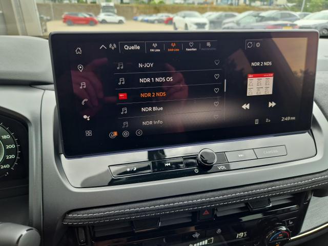 Nissan Qashqai 1.3 DIG-T MHEV 158 PS X-Tronic N-Design Head-Up Display Teil-Leder Klimaautomatik Sitzheizung Lenkradheizung Navi elektr. Heckklappe ACC PDC v+h 360&deg;Kamera DAB Bluetooth Touchscreen Apple CarPlay Android Auto 19"Zoll 