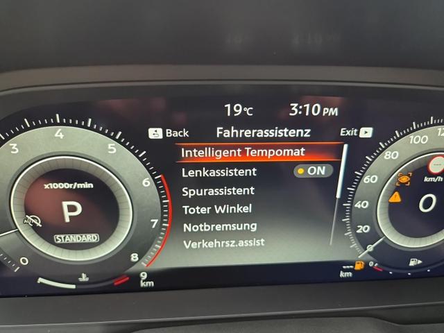 Nissan Qashqai 1.3 DIG-T MHEV 158 PS X-Tronic N-Design Head-Up Display Teil-Leder Klimaautomatik Sitzheizung Lenkradheizung Navi elektr. Heckklappe ACC PDC v+h 360&deg;Kamera DAB Bluetooth Touchscreen Apple CarPlay Android Auto 19"Zoll 