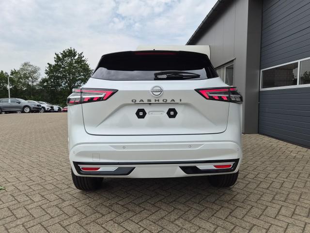 Nissan Qashqai 1.3 DIG-T MHEV 158 PS X-Tronic N-Design Head-Up Display Teil-Leder Klimaautomatik Sitzheizung Lenkradheizung Navi elektr. Heckklappe ACC PDC v+h 360&deg;Kamera DAB Bluetooth Touchscreen Apple CarPlay Android Auto 19"Zoll 