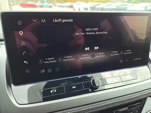 Nissan Qashqai 1.3 DIG-T MHEV 158 PS X-Tronic N-Design Head-Up Display Teil-Leder Klimaautomatik Sitzheizung Lenkradheizung Navi elektr. Heckklappe ACC PDC v+h 360&deg;Kamera DAB Bluetooth Touchscreen Apple CarPlay Android Auto 19"Zoll 