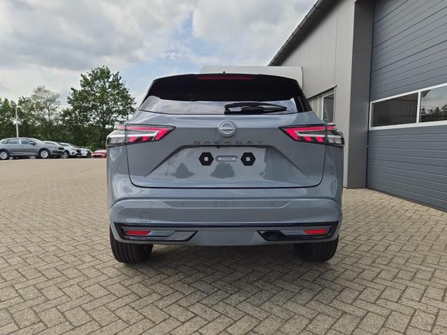 Nissan Qashqai 1.3 DIG-T MHEV 158 PS X-Tronic N-Design PanoDach Teil-Leder Klimaautomatik Sitzheizung Lenkradheizung Navi ACC PDC v+h 360&deg;Kamera DAB Bluetooth Touchscreen Apple CarPlay Android Auto 19"Zoll 