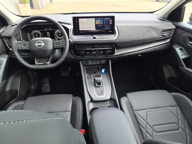 Nissan Qashqai 1.3 DIG-T MHEV 158 PS X-Tronic N-Design PanoDach Teil-Leder Klimaautomatik Sitzheizung Lenkradheizung Navi ACC PDC v+h 360&deg;Kamera DAB Bluetooth Touchscreen Apple CarPlay Android Auto 19"Zoll 