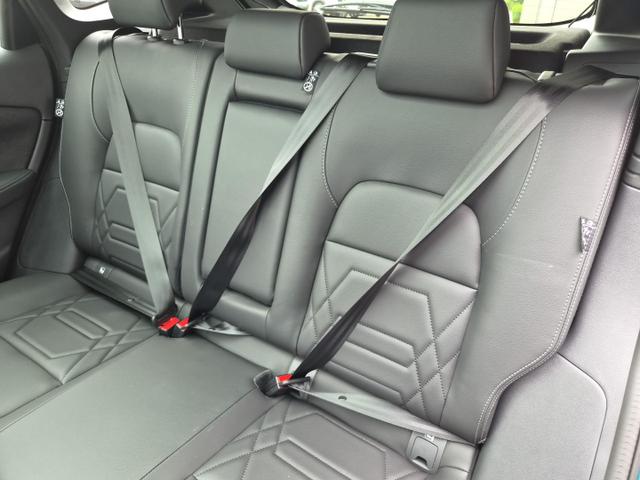 Nissan Qashqai 1.3 DIG-T MHEV 158 PS X-Tronic N-Design PanoDach Teil-Leder Klimaautomatik Sitzheizung Lenkradheizung Navi ACC PDC v+h 360&deg;Kamera DAB Bluetooth Touchscreen Apple CarPlay Android Auto 19"Zoll 