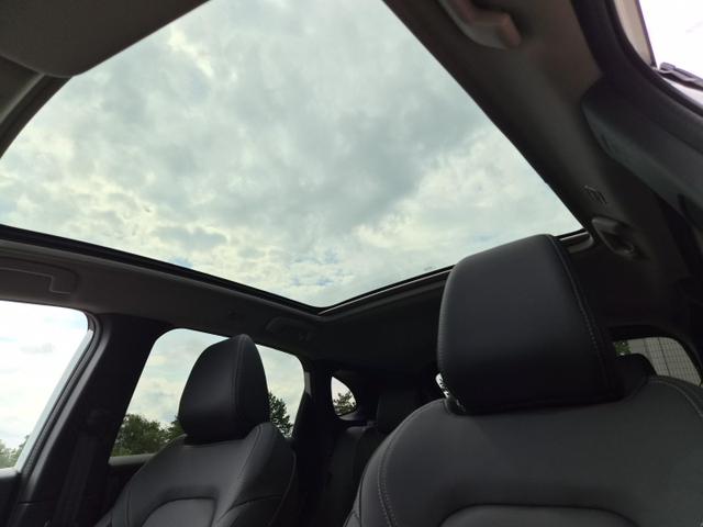 Nissan Qashqai 1.3 DIG-T MHEV 158 PS X-Tronic N-Design PanoDach Teil-Leder Klimaautomatik Sitzheizung Lenkradheizung Navi ACC PDC v+h 360&deg;Kamera DAB Bluetooth Touchscreen Apple CarPlay Android Auto 19"Zoll 