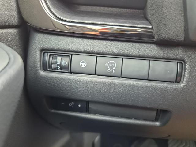 Nissan Qashqai 1.3 DIG-T MHEV 158 PS X-Tronic N-Design PanoDach Teil-Leder Klimaautomatik Sitzheizung Lenkradheizung Navi ACC PDC v+h 360&deg;Kamera DAB Bluetooth Touchscreen Apple CarPlay Android Auto 19"Zoll 
