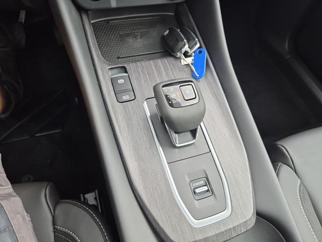 Nissan Qashqai 1.3 DIG-T MHEV 158 PS X-Tronic N-Design PanoDach Teil-Leder Klimaautomatik Sitzheizung Lenkradheizung Navi ACC PDC v+h 360&deg;Kamera DAB Bluetooth Touchscreen Apple CarPlay Android Auto 19"Zoll 