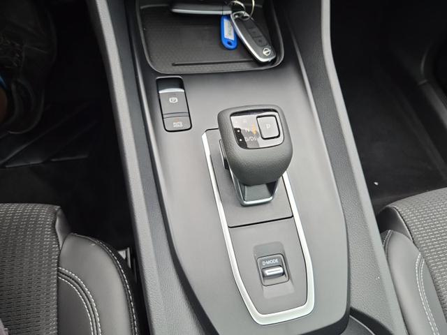 Nissan Qashqai 1.3 DIG-T MHEV 158 PS X-Tronic N-Connecta Teil-Leder PanoGlasdach Klimaautomatik Sitzheizung Lenkradheizung Navi ACC PDC v+h 360&deg;Kamera DAB Bluetooth Touchscreen Apple CarPlay Android Auto 18"LM 