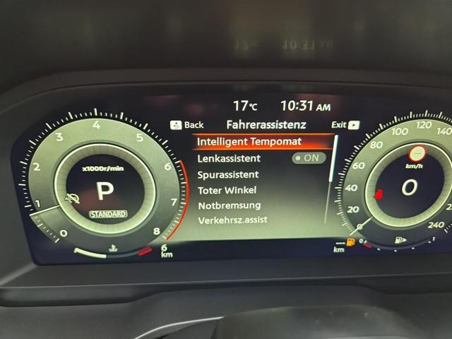 Nissan Qashqai 1.3 DIG-T MHEV 158 PS X-Tronic N-Connecta Teil-Leder PanoGlasdach Klimaautomatik Sitzheizung Lenkradheizung Navi ACC PDC v+h 360&deg;Kamera DAB Bluetooth Touchscreen Apple CarPlay Android Auto 18"LM 