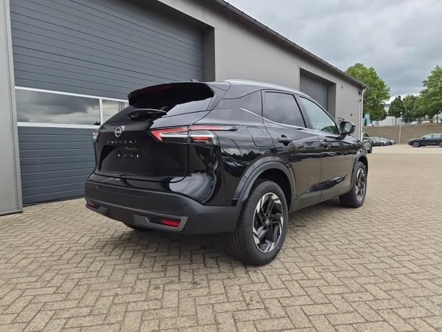 Nissan Qashqai 1.3 DIG-T MHEV 158 PS X-Tronic N-Connecta Teil-Leder PanoGlasdach Klimaautomatik Sitzheizung Lenkradheizung Navi ACC PDC v+h 360&deg;Kamera DAB Bluetooth Touchscreen Apple CarPlay Android Auto 18"LM 
