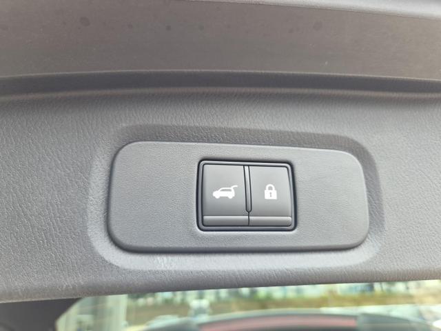 Nissan Qashqai 1.3 DIG-T MHEV 158 PS X-Tronic Tekna Voll-Leder Klimaautomatik PanoGlasdach Sitzheizung Lenkradheizung Navi Head-Up Display elektr. Heckklappe ACC PDC v+h 360&deg;Kamera DAB Bluetooth Touchscreen Apple CarPlay Android Auto 19"LM 
