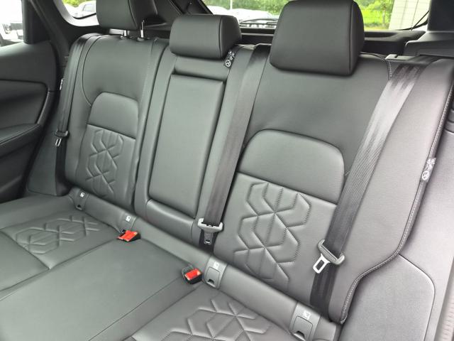 Nissan Qashqai 1.3 DIG-T MHEV 158 PS X-Tronic Tekna Voll-Leder Klimaautomatik PanoGlasdach Sitzheizung Lenkradheizung Navi Head-Up Display elektr. Heckklappe ACC PDC v+h 360&deg;Kamera DAB Bluetooth Touchscreen Apple CarPlay Android Auto 19"LM 