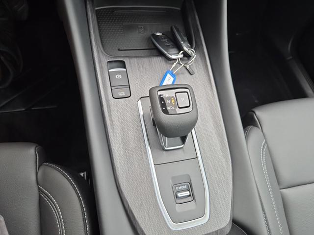 Nissan Qashqai 1.3 DIG-T MHEV 158 PS X-Tronic Tekna Voll-Leder Klimaautomatik PanoGlasdach Sitzheizung Lenkradheizung Navi Head-Up Display elektr. Heckklappe ACC PDC v+h 360&deg;Kamera DAB Bluetooth Touchscreen Apple CarPlay Android Auto 19"LM 