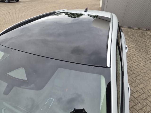 Nissan Qashqai 1.3 DIG-T MHEV 158 PS X-Tronic N-Connecta Teil-Leder PanoGlasdach Klimaautomatik Sitzheizung Lenkradheizung Navi ACC PDC v+h 360&deg;Kamera DAB Bluetooth Touchscreen Apple CarPlay Android Auto 18"LM 