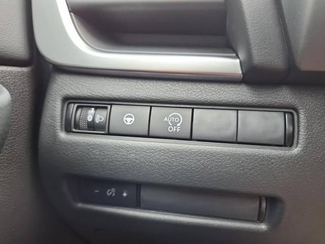 Nissan Qashqai 1.3 DIG-T MHEV 158 PS X-Tronic N-Connecta Teil-Leder PanoGlasdach Klimaautomatik Sitzheizung Lenkradheizung Navi ACC PDC v+h 360&deg;Kamera DAB Bluetooth Touchscreen Apple CarPlay Android Auto 18"LM 