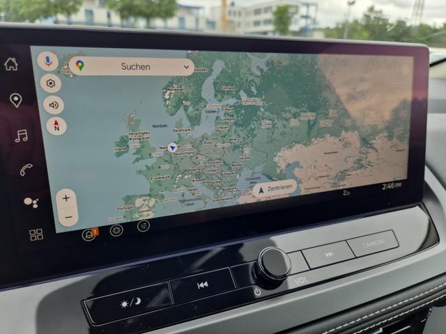 Nissan Qashqai 1.3 DIG-T MHEV 158 PS X-Tronic N-Connecta Teil-Leder PanoGlasdach Klimaautomatik Sitzheizung Lenkradheizung Navi ACC PDC v+h 360&deg;Kamera DAB Bluetooth Touchscreen Apple CarPlay Android Auto 18"LM 
