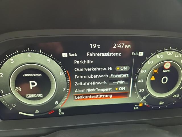 Nissan Qashqai 1.3 DIG-T MHEV 158 PS X-Tronic N-Connecta Teil-Leder PanoGlasdach Klimaautomatik Sitzheizung Lenkradheizung Navi ACC PDC v+h 360&deg;Kamera DAB Bluetooth Touchscreen Apple CarPlay Android Auto 18"LM 