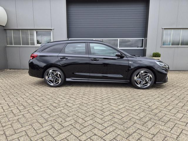 Hyundai i30 Kombi 1.6 T-GDI 150PS Automatik N-Line Sitzheizung Lenkradheizung Klimaautomatik Navi 10,3"-Touchscreen Bluelink Apple CarPlay + Android Auto PDC v+h R&uuml;ckf.Kamera 18-LM 