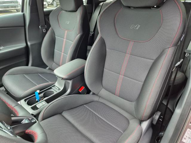 Hyundai i30 Kombi 1.6 T-GDI 150PS Automatik N-Line Sitzheizung Lenkradheizung Klimaautomatik Navi 10,3"-Touchscreen Bluelink Apple CarPlay + Android Auto PDC v+h R&uuml;ckf.Kamera 18-LM 