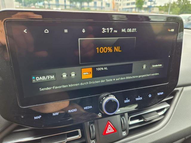 Hyundai i30 Kombi 1.6 T-GDI 150PS Automatik N-Line Sitzheizung Lenkradheizung Klimaautomatik Navi 10,3"-Touchscreen Bluelink Apple CarPlay + Android Auto PDC v+h R&uuml;ckf.Kamera 18-LM 