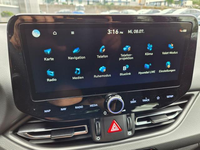 Hyundai i30 Kombi 1.6 T-GDI 150PS Automatik N-Line Sitzheizung Lenkradheizung Klimaautomatik Navi 10,3"-Touchscreen Bluelink Apple CarPlay + Android Auto PDC v+h R&uuml;ckf.Kamera 18-LM 