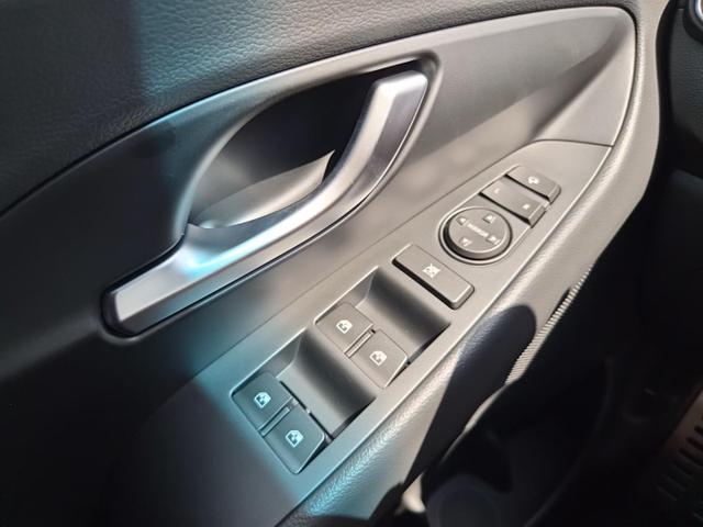 Hyundai i30 Kombi 1.6 T-GDI 150PS Automatik N-Line Sitzheizung Lenkradheizung Klimaautomatik Navi 10,3"-Touchscreen Bluelink Apple CarPlay + Android Auto PDC v+h R&uuml;ckf.Kamera 18-LM 