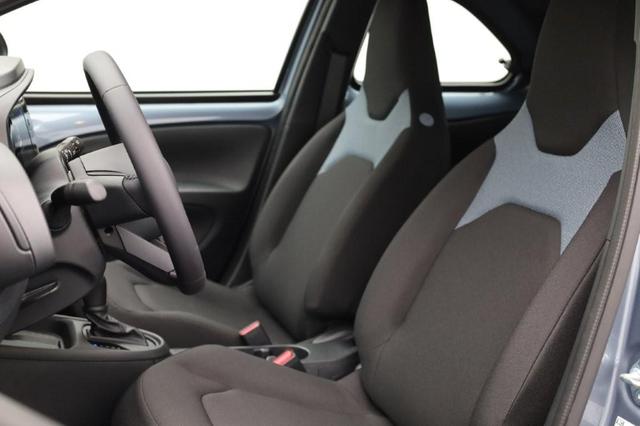 Toyota Aygo X Pure 1.5 Hybrid 116PS Automatik Sitzheizung Klimaautomatik AbstandsTempomat Multifunktionslenkrad Radio Bluetooth Touchscreen Apple CarPlay + Android Auto 