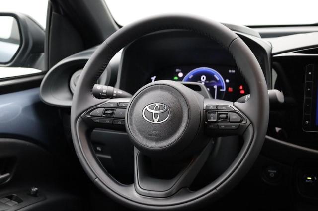 Toyota Aygo X Pure 1.5 Hybrid 116PS Automatik Sitzheizung Klimaautomatik AbstandsTempomat Multifunktionslenkrad Radio Bluetooth Touchscreen Apple CarPlay + Android Auto 