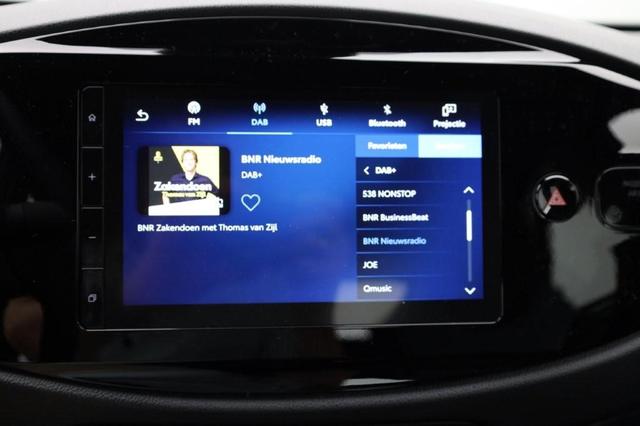 Toyota Aygo X Pure 1.5 Hybrid 116PS Automatik Sitzheizung Klimaautomatik AbstandsTempomat Multifunktionslenkrad Radio Bluetooth Touchscreen Apple CarPlay + Android Auto 