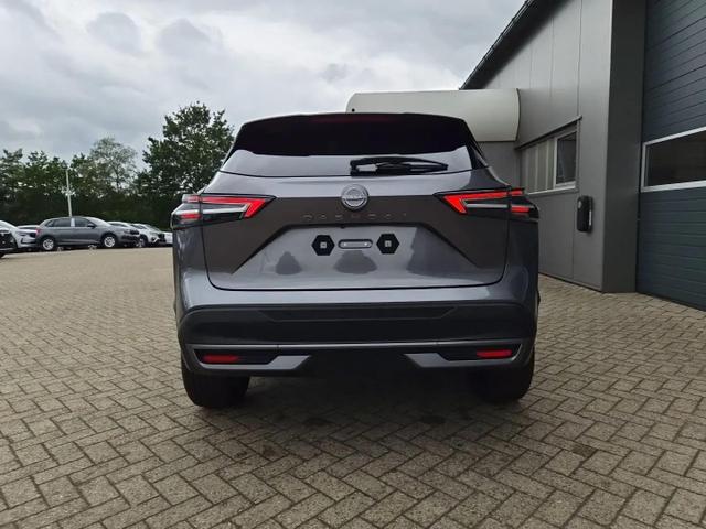 Nissan Qashqai 1.3 DIG-T MHEV 158 PS X-Tronic N-Connecta Teil-Leder PanoGlasdach Klimaautomatik Sitzheizung Lenkradheizung Navi ACC PDC v+h 360&deg;Kamera DAB Bluetooth Touchscreen Apple CarPlay Android Auto 18"LM 