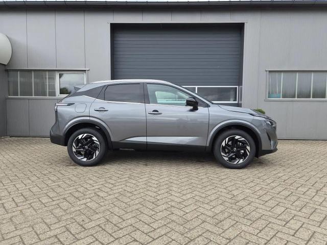 Nissan Qashqai 1.3 DIG-T MHEV 158 PS X-Tronic N-Connecta Teil-Leder PanoGlasdach Klimaautomatik Sitzheizung Lenkradheizung Navi ACC PDC v+h 360&deg;Kamera DAB Bluetooth Touchscreen Apple CarPlay Android Auto 18"LM 