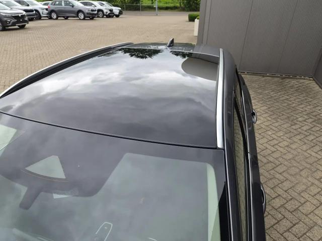 Nissan Qashqai 1.3 DIG-T MHEV 158 PS X-Tronic N-Connecta Teil-Leder PanoGlasdach Klimaautomatik Sitzheizung Lenkradheizung Navi ACC PDC v+h 360&deg;Kamera DAB Bluetooth Touchscreen Apple CarPlay Android Auto 18"LM 