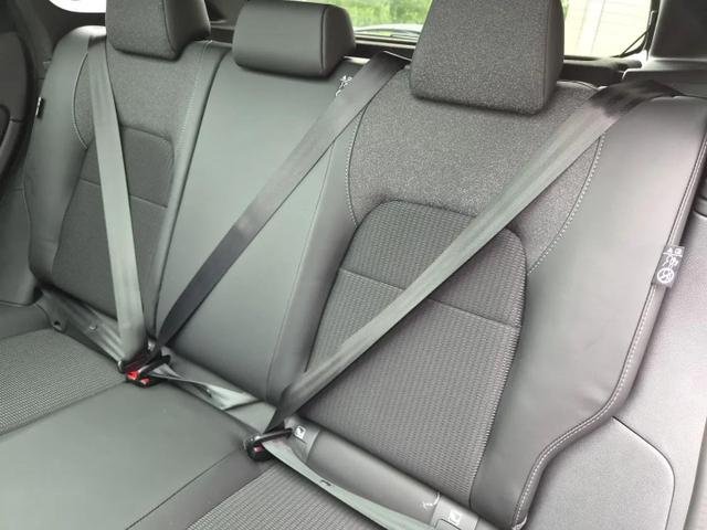Nissan Qashqai 1.3 DIG-T MHEV 158 PS X-Tronic N-Connecta Teil-Leder PanoGlasdach Klimaautomatik Sitzheizung Lenkradheizung Navi ACC PDC v+h 360&deg;Kamera DAB Bluetooth Touchscreen Apple CarPlay Android Auto 18"LM 