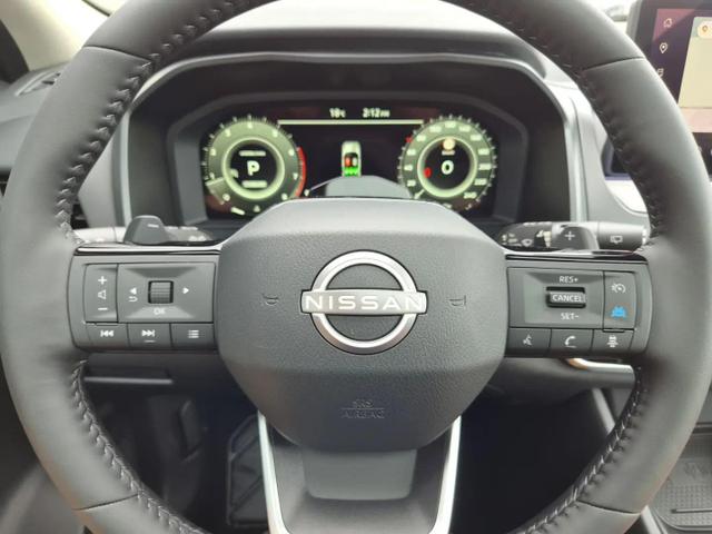 Nissan Qashqai 1.3 DIG-T MHEV 158 PS X-Tronic N-Connecta Teil-Leder PanoGlasdach Klimaautomatik Sitzheizung Lenkradheizung Navi ACC PDC v+h 360&deg;Kamera DAB Bluetooth Touchscreen Apple CarPlay Android Auto 18"LM 