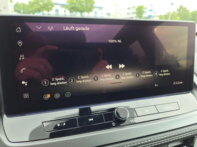 Nissan Qashqai 1.3 DIG-T MHEV 158 PS X-Tronic N-Connecta Teil-Leder PanoGlasdach Klimaautomatik Sitzheizung Lenkradheizung Navi ACC PDC v+h 360&deg;Kamera DAB Bluetooth Touchscreen Apple CarPlay Android Auto 18"LM 