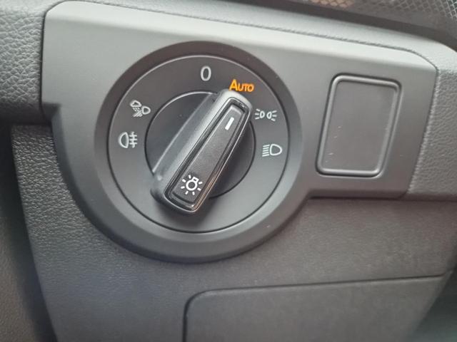 Volkswagen T-Cross 1.0 TSI 116PS DSG Life AHK (abnehmbar) IQ.LIGHT-LED-Matrix Sitzheizung R&uuml;ckf.Kamera Klimaautomatik Abstandstempomat Apple CarPlay Android Auto 