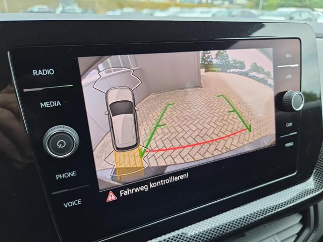 Volkswagen T-Cross 1.0 TSI 116PS DSG Life AHK (abnehmbar) IQ.LIGHT-LED-Matrix Sitzheizung R&uuml;ckf.Kamera Klimaautomatik Abstandstempomat Apple CarPlay Android Auto 
