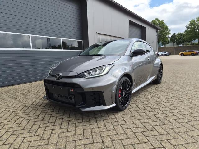 Toyota GR Yaris - 1.6 Turbo 280PS Automatik 4x4 High Performance Klimaautomatik Lenkradheizung Sitzheizung JBL Premiumsound Navi Bluetooth DAB Apple CarPlay Android Auto2x Keyless ACC R&uuml;ckf.Kamera PDC v+h 18-LM