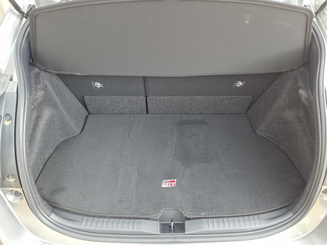 Toyota GR Yaris 1.6 Turbo 280PS Automatik 4x4 High Performance Klimaautomatik Lenkradheizung Sitzheizung JBL Premiumsound Navi Bluetooth DAB Apple CarPlay Android Auto2x Keyless ACC R&uuml;ckf.Kamera PDC v+h 18-LM 